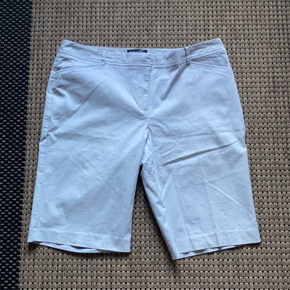 Sold Sportscraft Womens Shorts Knee 